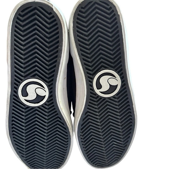 NWOT McClain Boys Canvas Low Top Skater Sneakers Size 5 - Picture 6 of 9